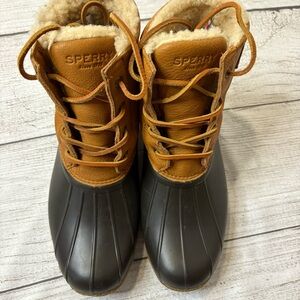 NWOT Sperry Tan Saltwater Winter Lux Leather Duck Boots